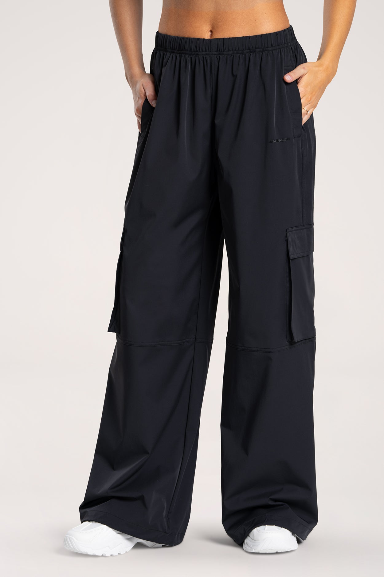 Spodnie cargo UN1FORM black