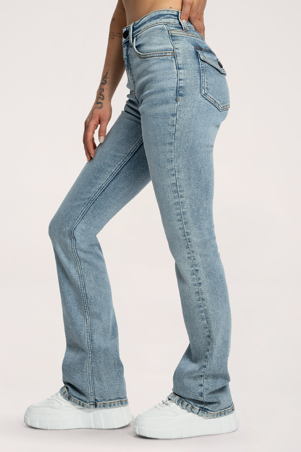 Push up flare jeans light blue