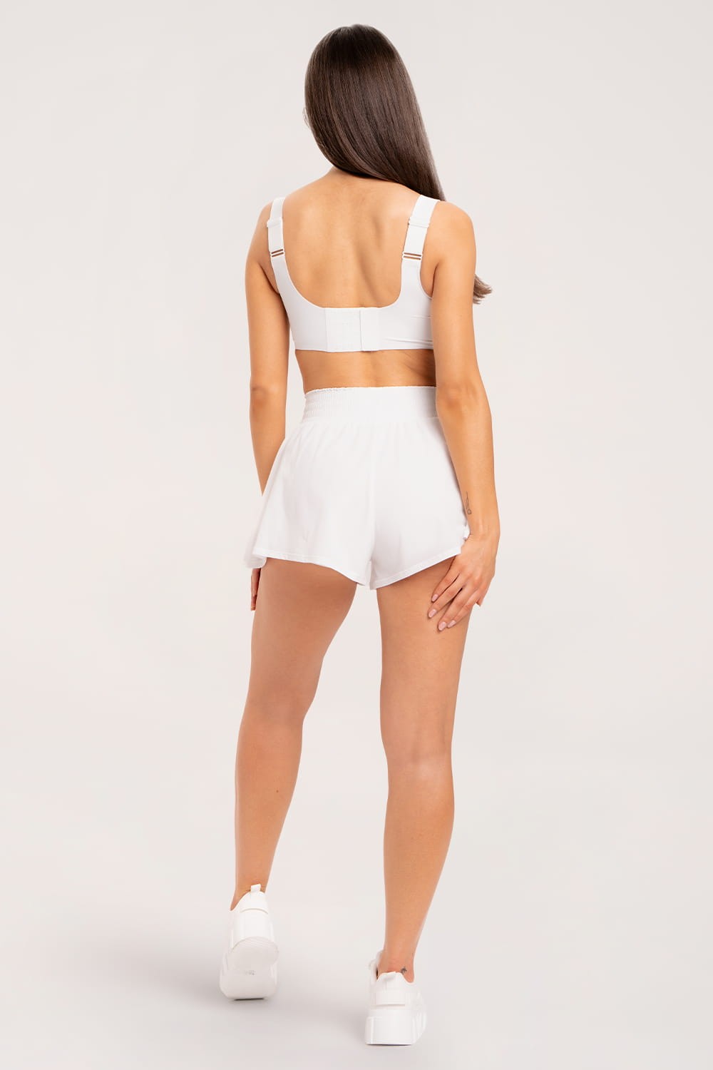 Spodenki Court white