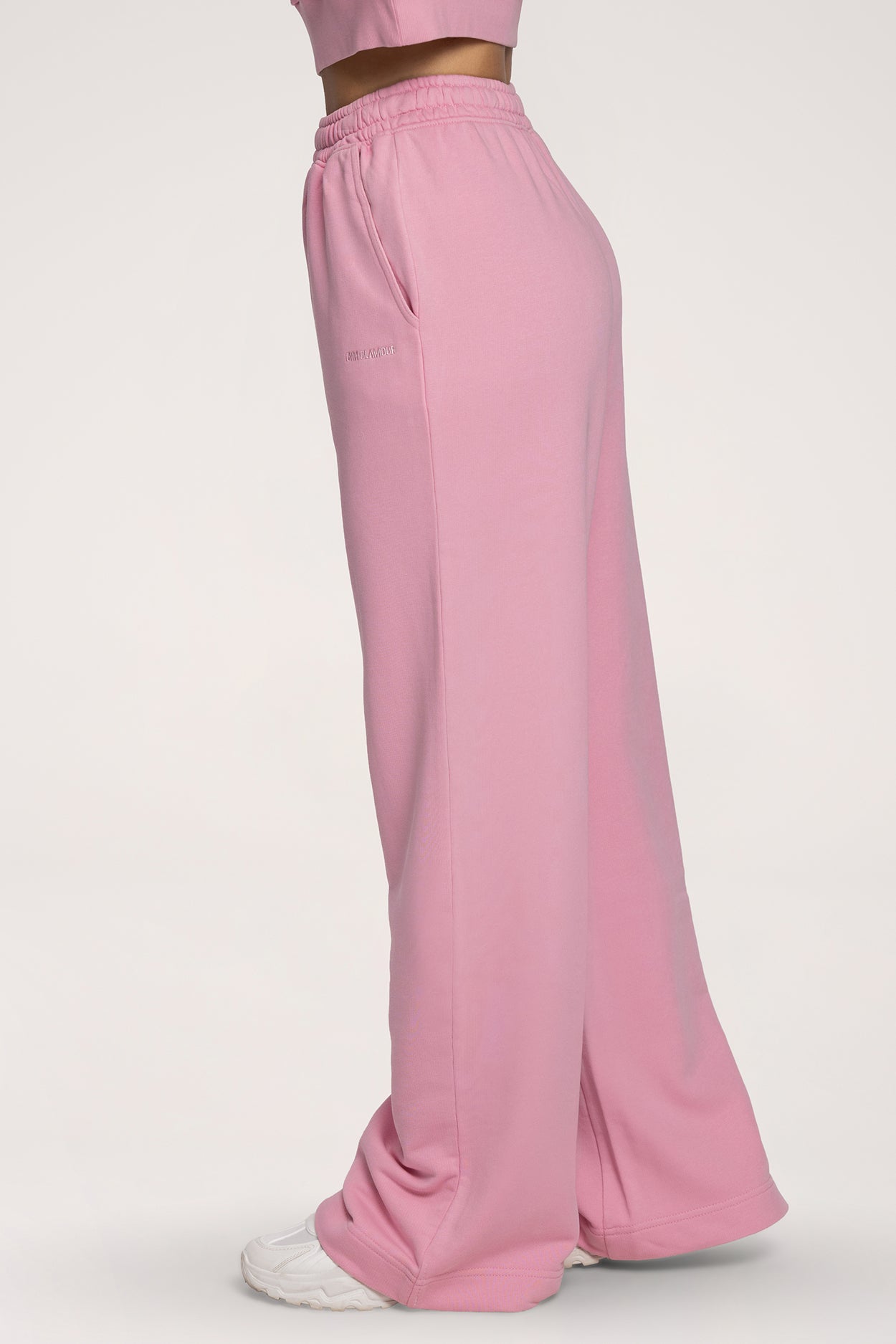 Easy Straight-Leg Sweatpants light pink