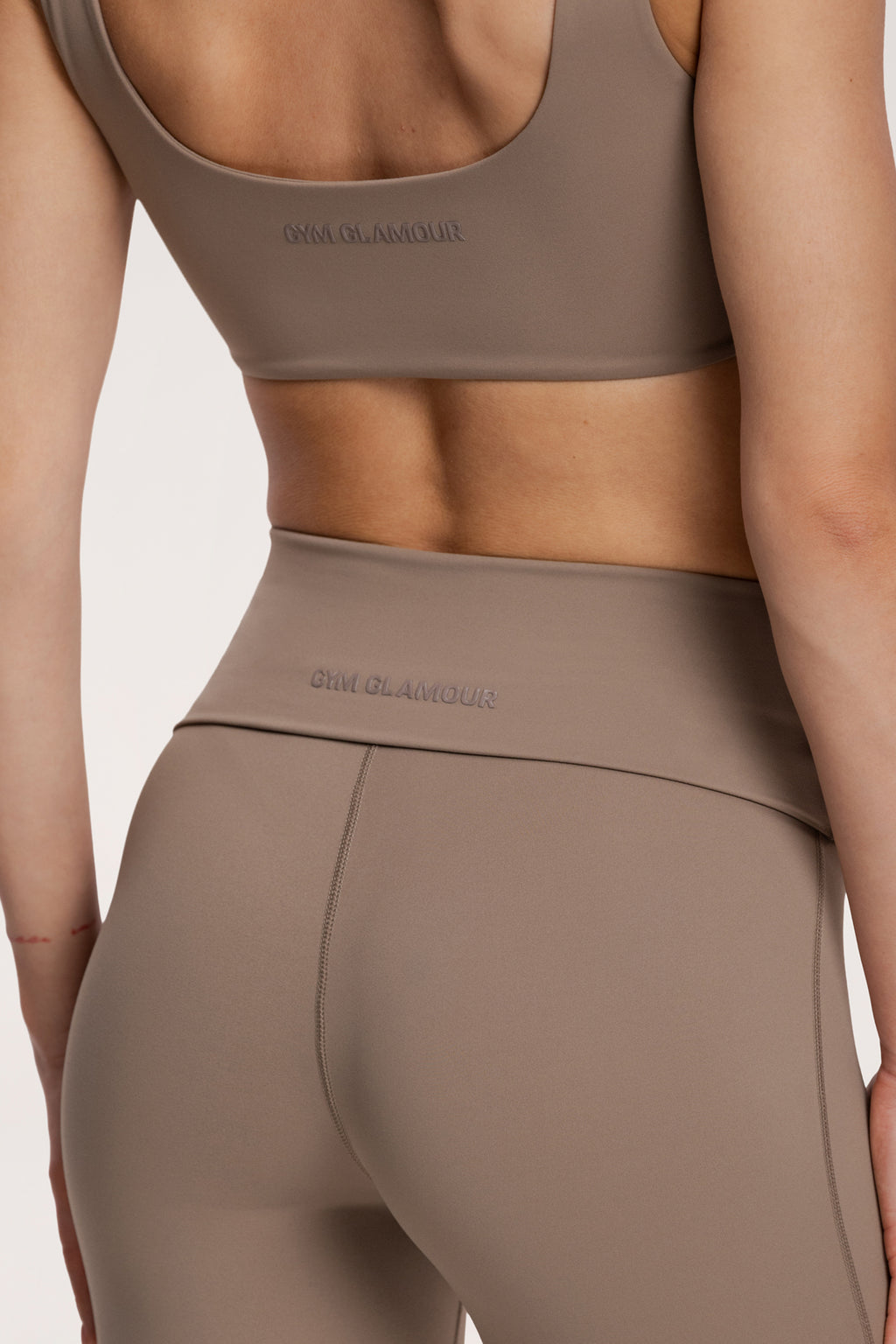 Dzwony pilates era warm beige