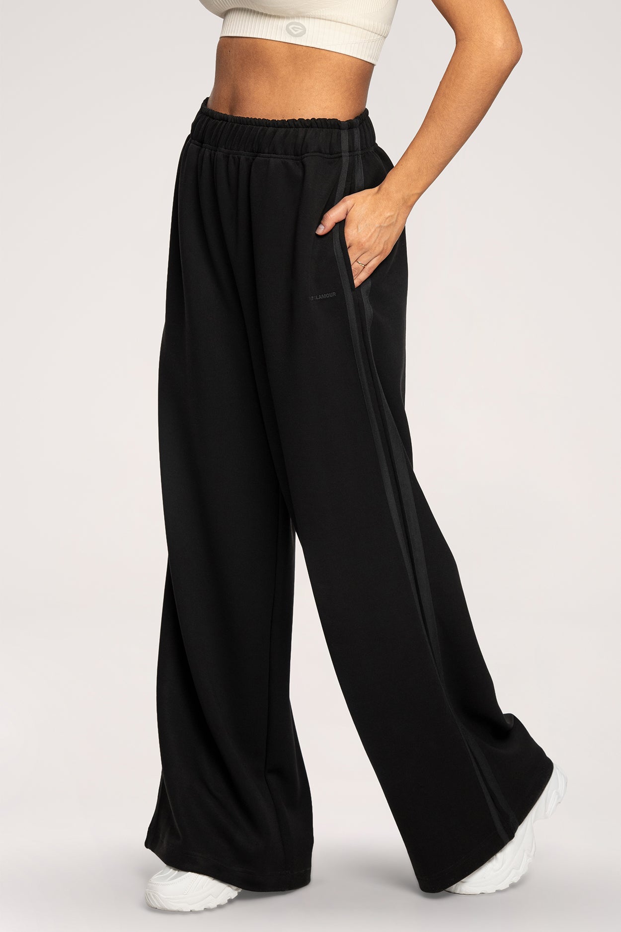 Spodnie dresowe oversize UN1FORM black