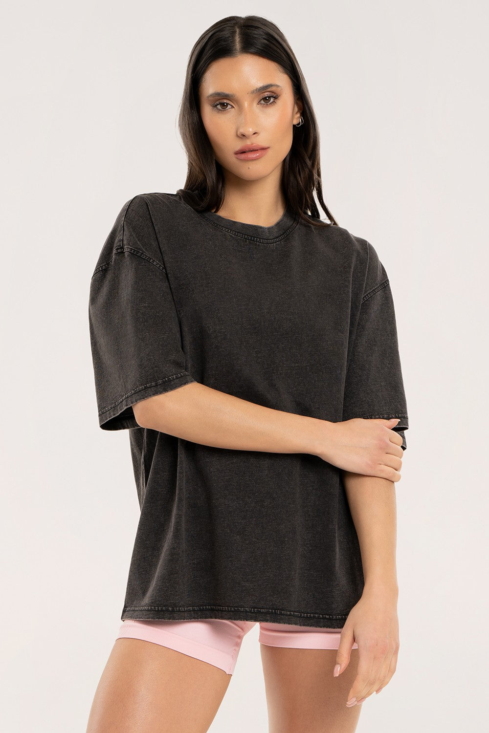 T-shirt oversize trust in hip thrusts
