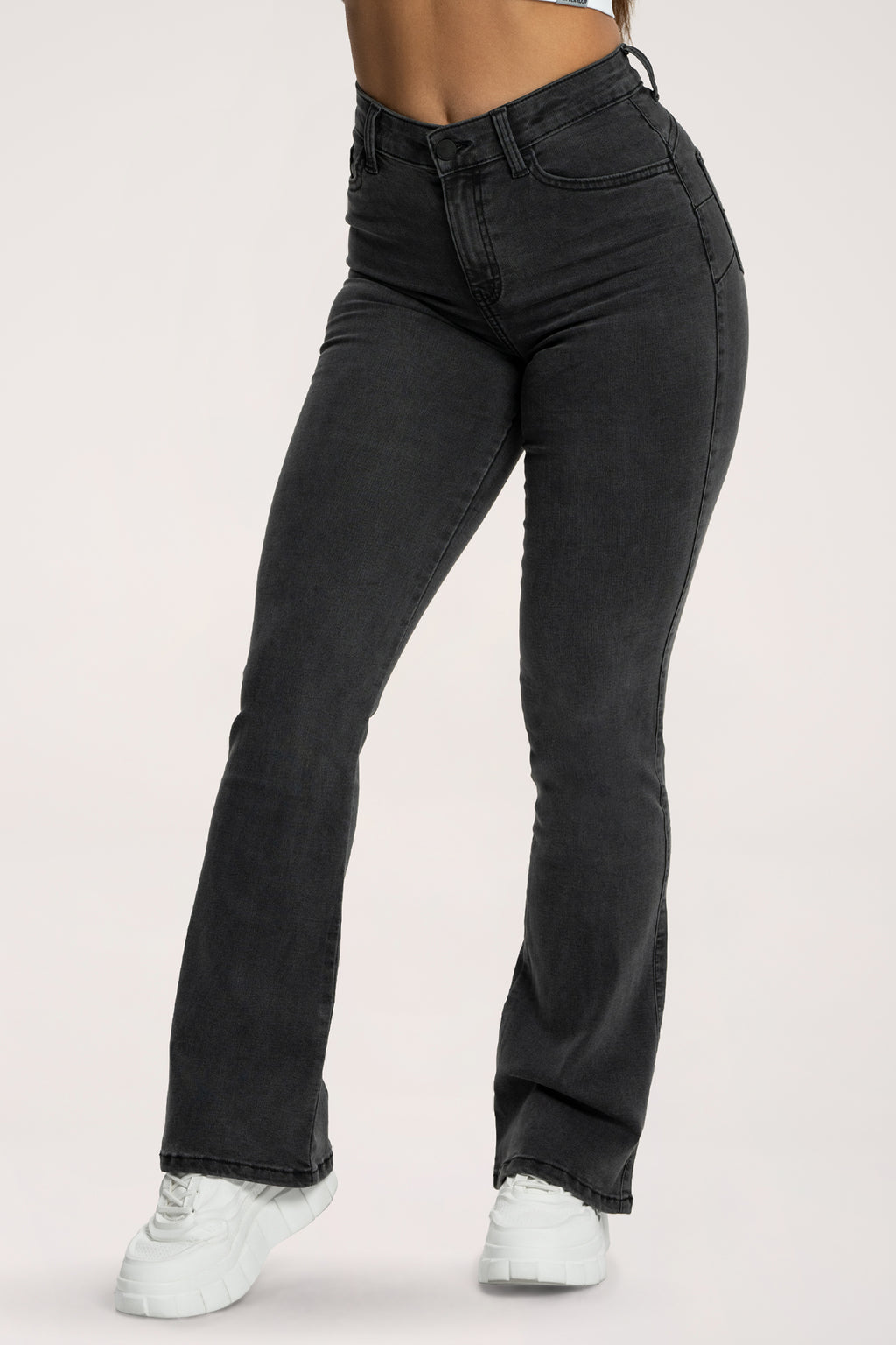 Jeansy dzwony perfect slim black