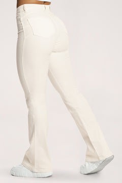 Дънки с клоширани крачоли perfect slim off white